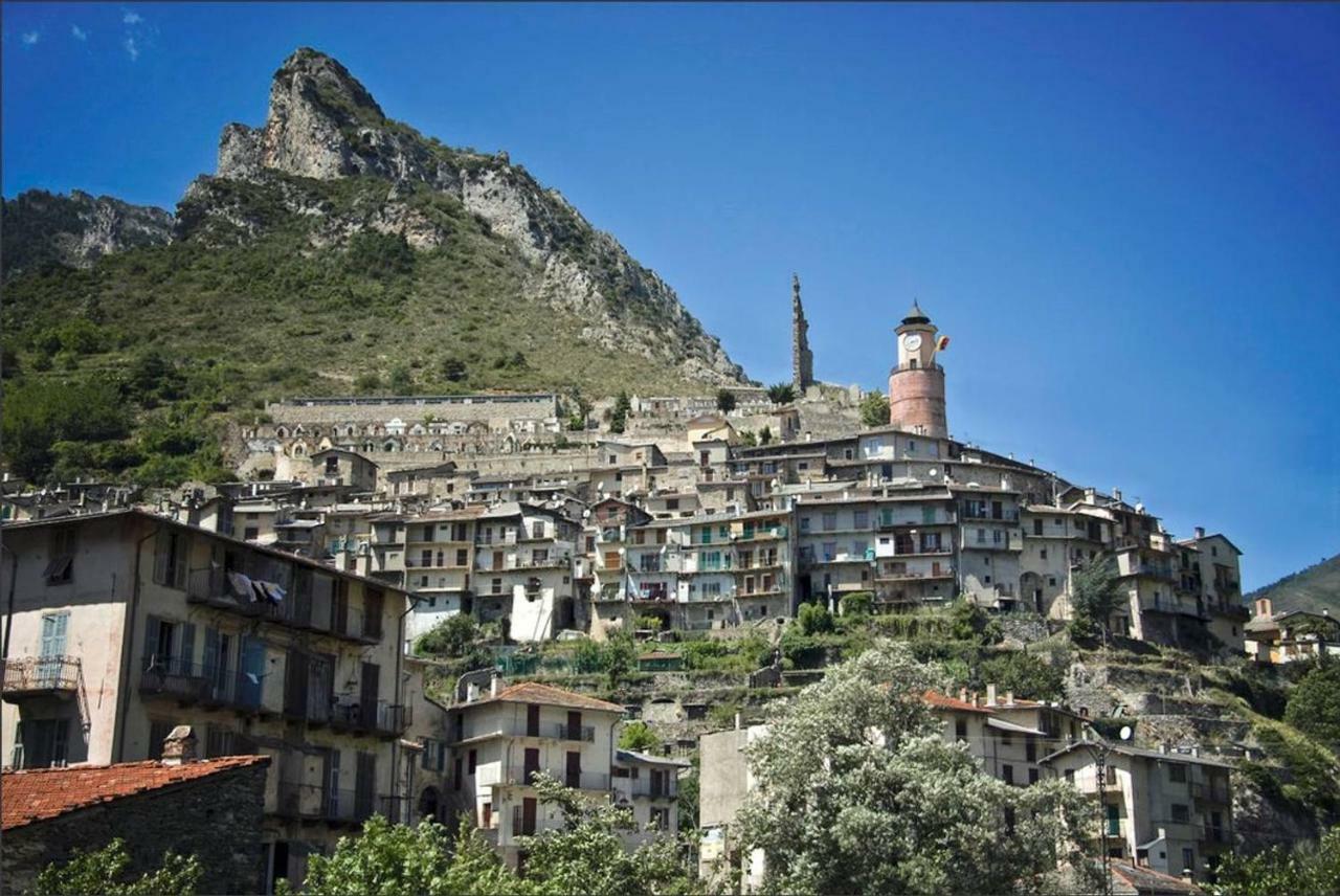 Au Coeur De Tende Apartman Kültér fotó
